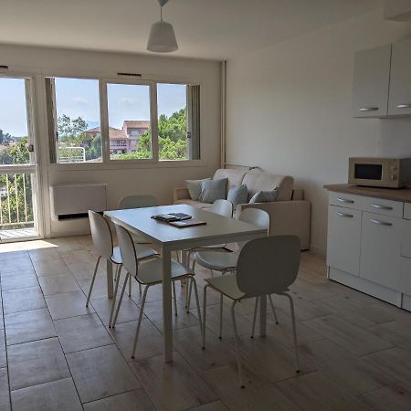 Superbe T2 Proche Des Plages Et Des Commerces Hyères Exterior foto